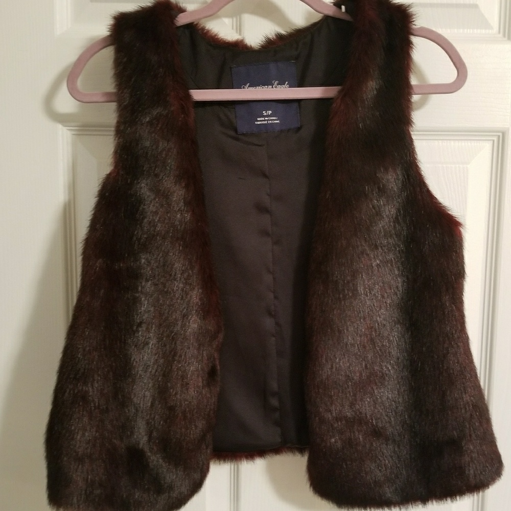 NWOT faux fur vest